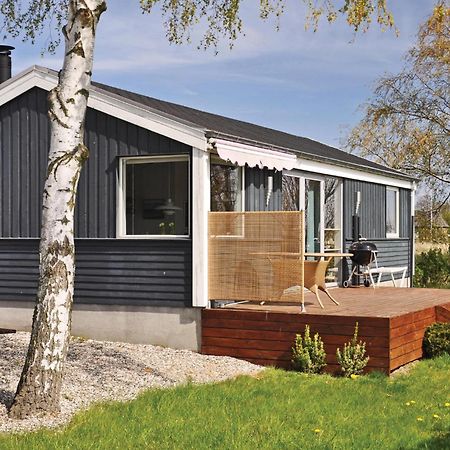 Cozy Home In Otterup With Kitchen Exterior foto